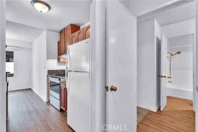 8635 Falmouth Avenue, Playa del Rey CA: https://media.crmls.org/medias/cd7bfcd4-44d0-46ba-93f6-597f99002443.jpg