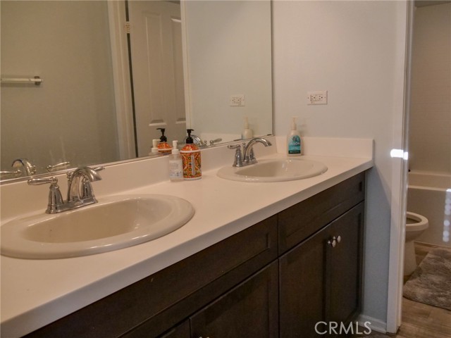 Detail Gallery Image 9 of 20 For 24280 White Willow Ave, Murrieta,  CA 92562 - 4 Beds | 2/1 Baths