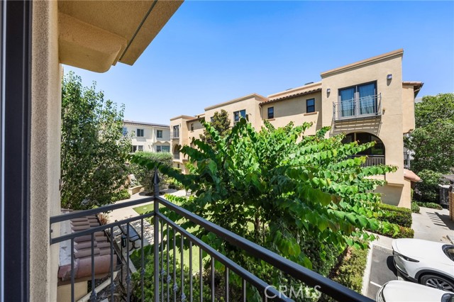 Detail Gallery Image 13 of 37 For 817 S Anaheim Bld #106,  Anaheim,  CA 92805 - 3 Beds | 2/1 Baths