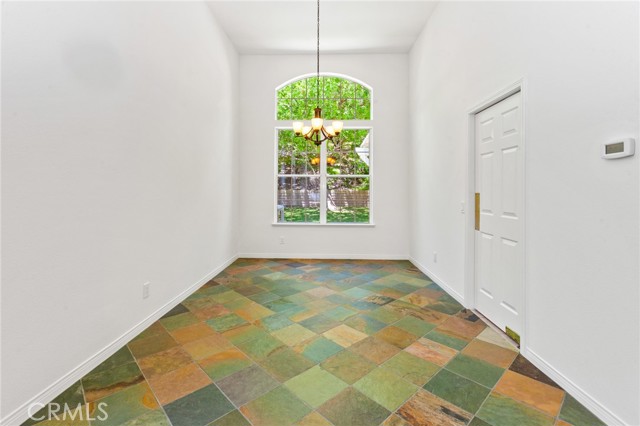 2311 Gillingham Circle, Thousand Oaks CA: https://media.crmls.org/medias/cd7ed956-5aa6-46e8-a394-305b10fe1013.jpg