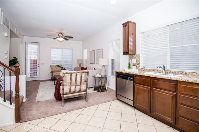 Detail Gallery Image 15 of 67 For 4021 Landau Ct, Riverside,  CA 92501 - 3 Beds | 2/1 Baths