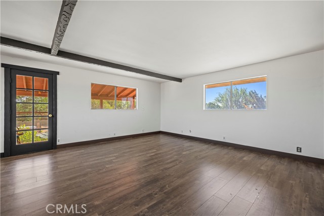 15374 Gaskell Road, Rosamond CA: https://media.crmls.org/medias/cd805011-09f8-44ee-b88a-7859e210f700.jpg