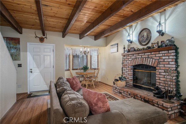 Detail Gallery Image 9 of 39 For 2499 Elko Dr, Arrowbear,  CA 92382 - 3 Beds | 2/1 Baths