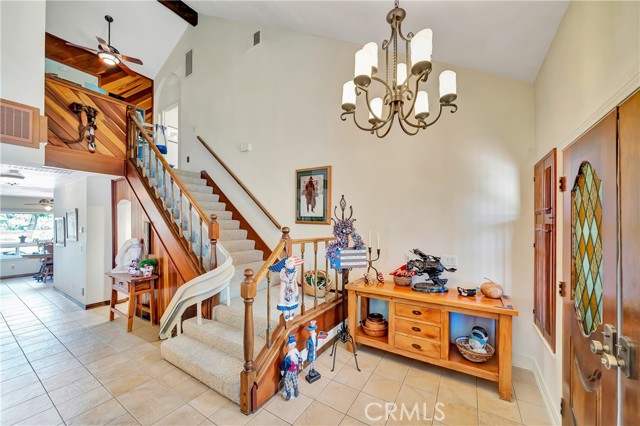 Detail Gallery Image 5 of 74 For 433 Fairway Dr, Palmdale,  CA 93551 - 5 Beds | 3/1 Baths