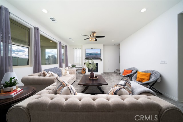 Detail Gallery Image 4 of 45 For 32171 Dymondia Way, Temecula,  CA 92591 - 3 Beds | 2/1 Baths