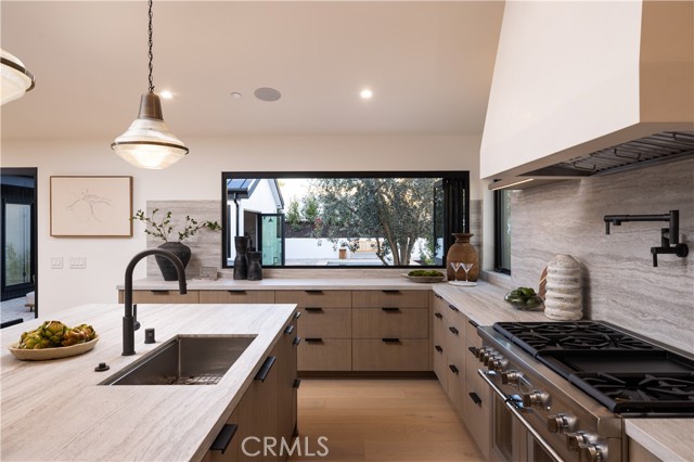 Detail Gallery Image 21 of 50 For 1524 Dolphin Ter, Corona Del Mar,  CA 92625 - 3 Beds | 3/1 Baths