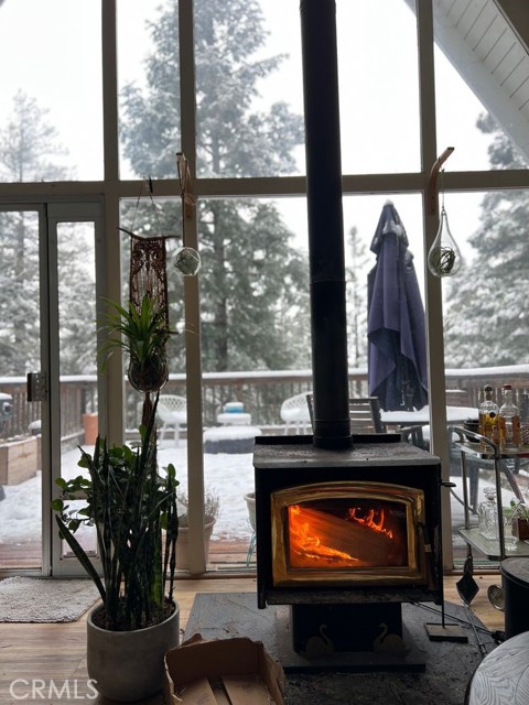 767 Grass Valley Road, Lake Arrowhead CA: https://media.crmls.org/medias/cd830f2f-9ef0-44ec-99a5-fef0f14a3c27.jpg