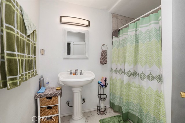 Detail Gallery Image 25 of 35 For 12623 S Slater, Compton,  CA 90222 - 3 Beds | 2/1 Baths