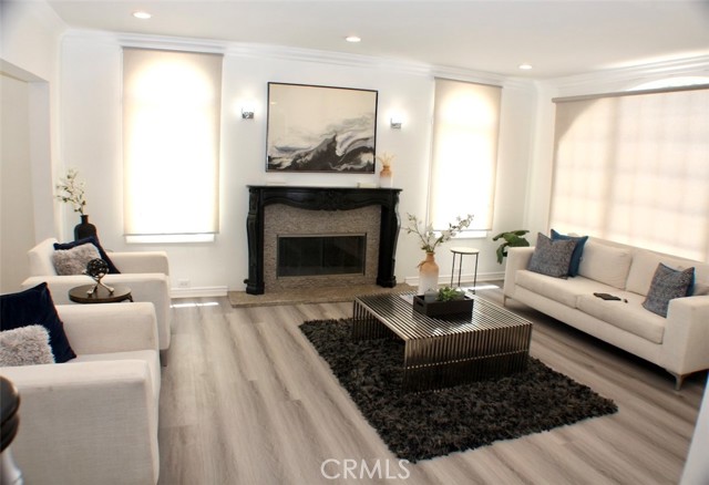 Detail Gallery Image 3 of 26 For 5514 Sylvia Ave, Tarzana,  CA 91356 - 5 Beds | 5 Baths