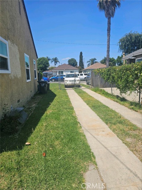 1700 Diane Drive, Compton, California 90221, 3 Bedrooms Bedrooms, ,1 BathroomBathrooms,Single Family Residence,For Sale,Diane,RS24094354