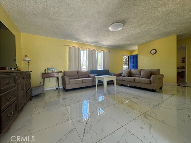 Detail Gallery Image 1 of 1 For 21915 Byron St, Perris,  CA 92570 - 2 Beds | 1 Baths