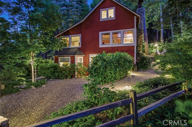 433 Milburn Road, Lake Arrowhead CA: https://media.crmls.org/medias/cd859ae6-5994-4f6b-a6d5-8a351115c8a7.jpg