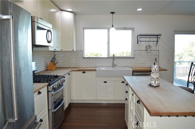 6765 S State Highway 29, Kelseyville CA: https://media.crmls.org/medias/cd869568-a5e1-4337-937d-454ec8560c73.jpg