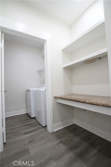 24595 Town Center Drive, Valencia CA: https://media.crmls.org/medias/cd8715a1-048b-4a7b-8fd9-a608e94d39a4.jpg