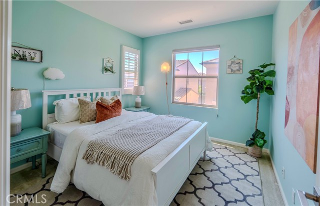 55 Decker, Irvine CA: https://media.crmls.org/medias/cd878c19-42aa-4ed3-923e-82abaad264d9.jpg