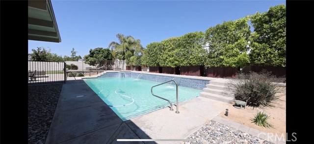 1675 Wilson Avenue, Upland CA: https://media.crmls.org/medias/cd87995c-bdee-4a61-8451-d02982642370.jpg