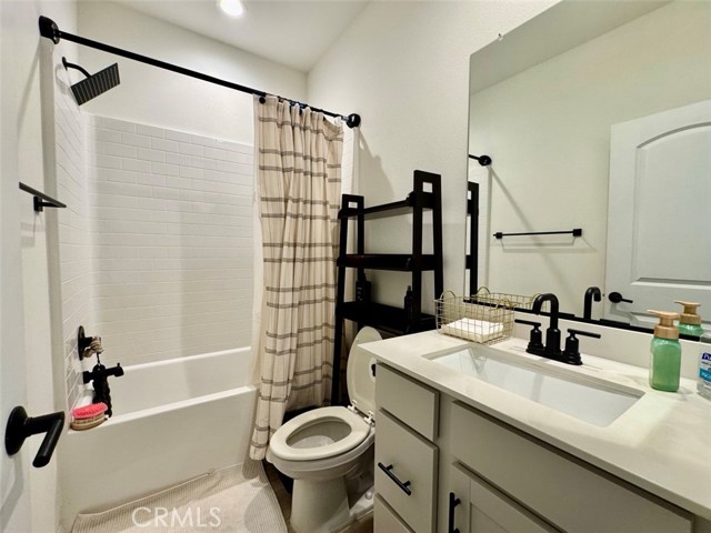 Detail Gallery Image 11 of 17 For 16161 Pasture Ave, Chino,  CA 91708 - 4 Beds | 3 Baths