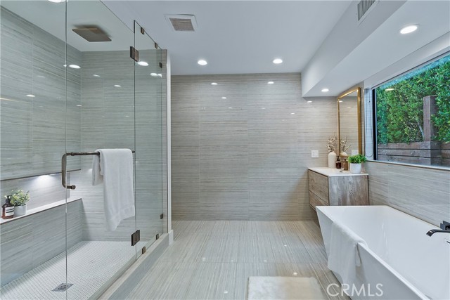 Detail Gallery Image 28 of 55 For 18300 Coastline Dr, Malibu,  CA 90265 - 4 Beds | 4 Baths