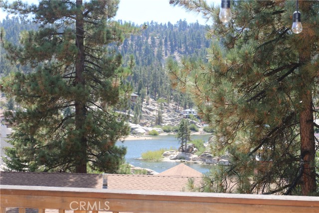 Detail Gallery Image 9 of 30 For 39039 Bayview Ln, Big Bear Lake,  CA 92315 - 3 Beds | 2 Baths