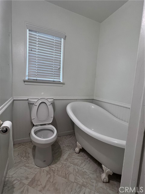 18639 Orange Street, Bloomington CA: https://media.crmls.org/medias/cd88d924-8891-4512-bc8b-ad2f3a98a28d.jpg