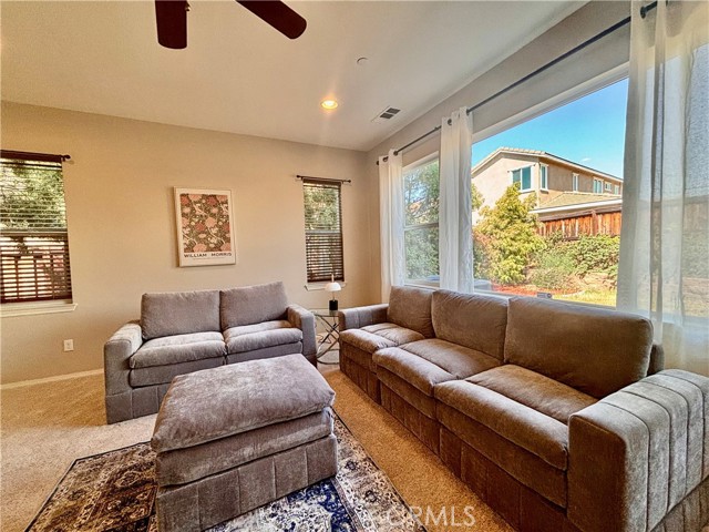 Detail Gallery Image 14 of 36 For 29478 Moorings Ct, Menifee,  CA 92585 - 4 Beds | 3 Baths