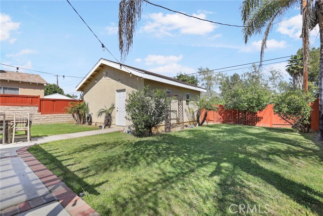 Detail Gallery Image 19 of 24 For 17561 Bullock St, Encino,  CA 91316 - 3 Beds | 2 Baths