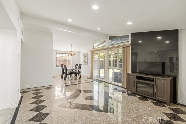 Detail Gallery Image 5 of 23 For 7957 Sale Ave, West Hills,  CA 91304 - 4 Beds | 2 Baths