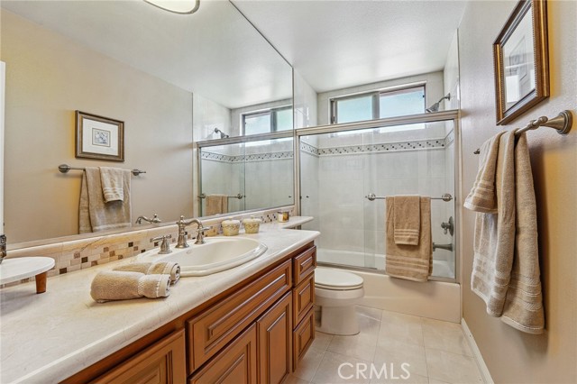 2748 Texas Avenue, Simi Valley CA: https://media.crmls.org/medias/cd8a2397-0b6f-4674-b906-95a9706d89ac.jpg