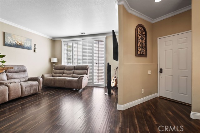 Detail Gallery Image 8 of 22 For 2225 Indigo Hills Dr #3,  Corona,  CA 92879 - 3 Beds | 2/1 Baths