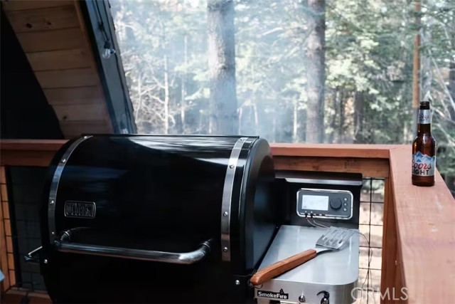 Image 33 of 46 For 26664 Thunderbird Drive