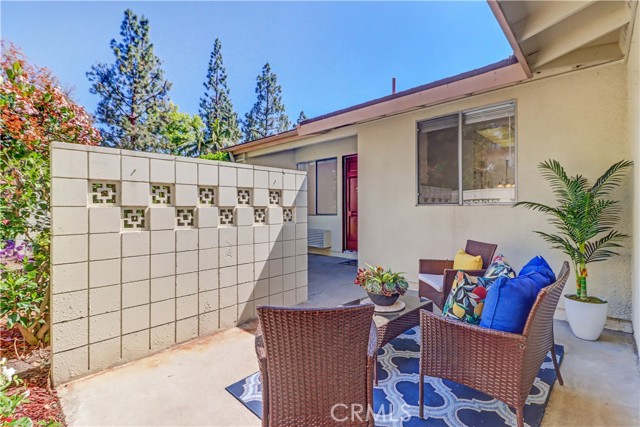 Detail Gallery Image 5 of 49 For 125 via Estrada #B,  Laguna Woods,  CA 92637 - 2 Beds | 1 Baths