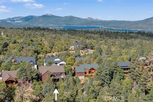 1658 Tuolumne Road, Big Bear City CA: https://media.crmls.org/medias/cd8c176d-12cd-43d3-a761-b878d34e8891.jpg