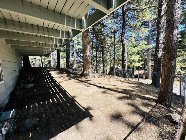 31506 Circle View Drive, Running Springs CA: https://media.crmls.org/medias/cd8c82ba-15d4-4053-8c54-bd03688bf828.jpg