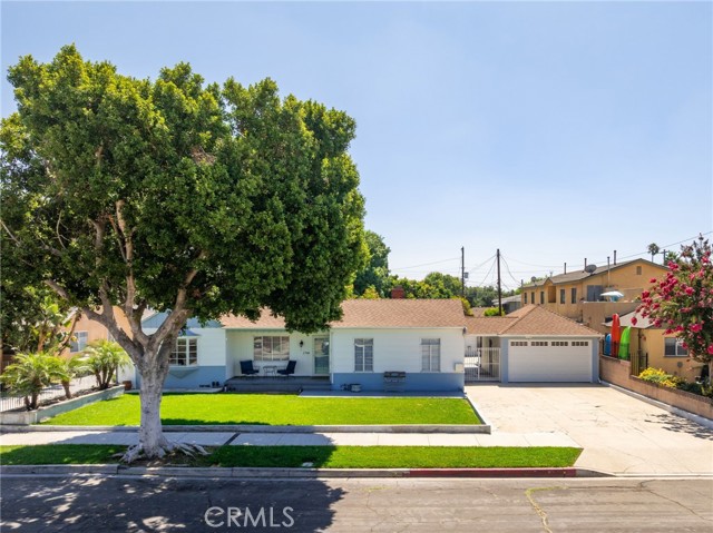Detail Gallery Image 4 of 45 For 170 W Linden Ave, Burbank,  CA 91502 - 2 Beds | 1/1 Baths