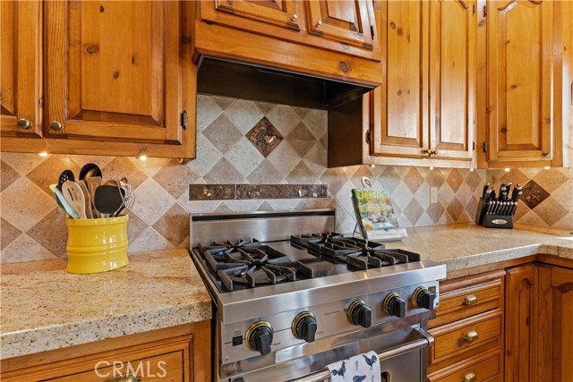 Detail Gallery Image 21 of 70 For 608 Dixon Dr, Lakeport,  CA 95453 - 2 Beds | 2 Baths