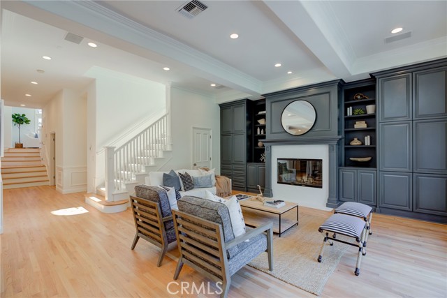 2905 Poinsettia Avenue, Manhattan Beach, California 90266, 5 Bedrooms Bedrooms, ,4 BathroomsBathrooms,Residential,Sold,Poinsettia,SB22039564