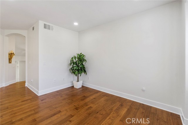 410 Timberwood, Irvine CA: https://media.crmls.org/medias/cd90266a-565c-4d4d-8ffa-988369376bf0.jpg