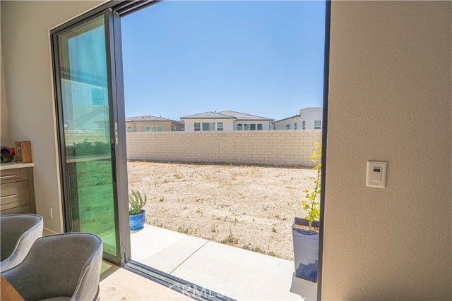 27871 Screenplay Place, Valencia CA: https://media.crmls.org/medias/cd905889-7ead-4690-834b-6061b705e8c3.jpg
