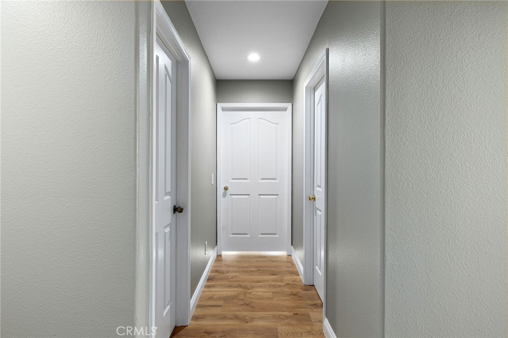 https://media.crmls.org/medias/cd90b1f7-d883-4222-a49d-c2bc1bbc1047.jpg?preset=X-Large