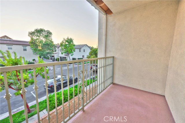 Detail Gallery Image 22 of 36 For 858 Calaveras, Corona,  CA 92878 - 4 Beds | 2/1 Baths