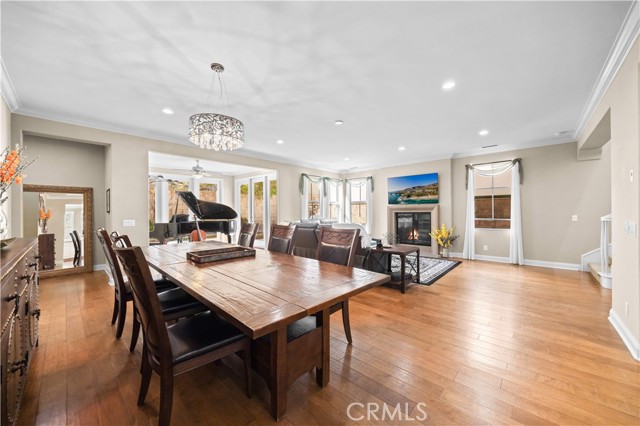 Detail Gallery Image 4 of 39 For 70 Twin Gables, Irvine,  CA 92620 - 4 Beds | 3 Baths