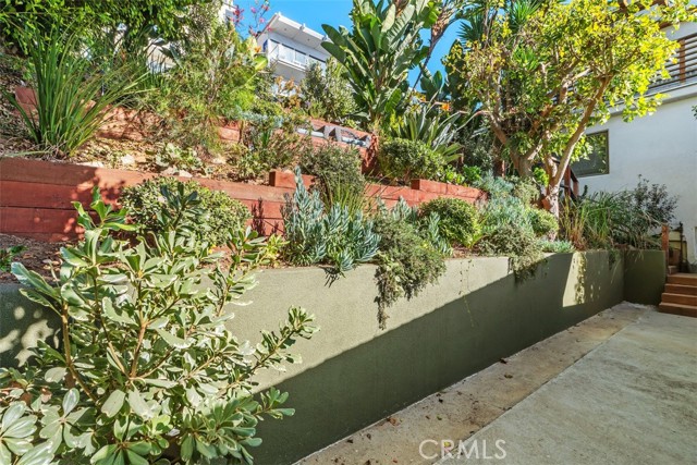 Detail Gallery Image 33 of 40 For 2480 Lomita Way, Laguna Beach,  CA 92651 - 2 Beds | 2 Baths