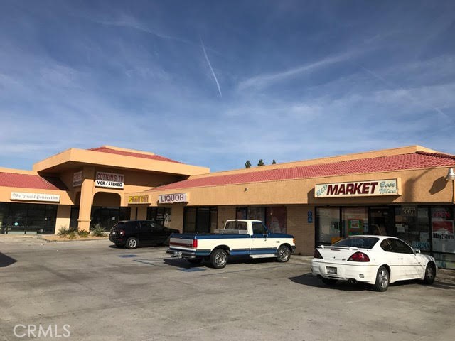 16530 Green Tree Boulevard, Victorville, California 92395, ,Commercial Lease,For Rent,16530 Green Tree Boulevard,CRHD24016310