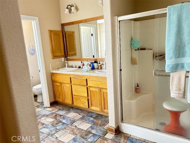 10928 Lantry Ln, Oak Hills, CA 92344 photo 10