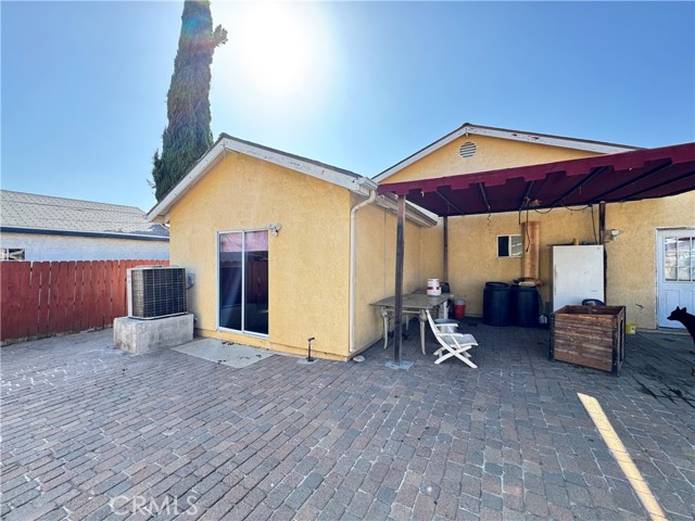 12572 Bromwich Street, Pacoima CA: https://media.crmls.org/medias/cd9379bd-1600-4c51-8b5a-a9ffd6230a53.jpg
