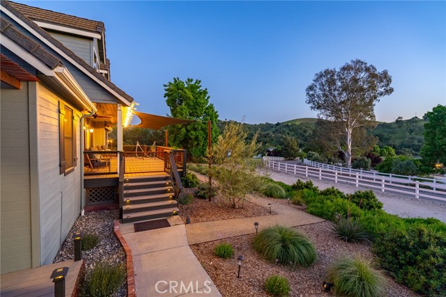 Detail Gallery Image 4 of 51 For 228 L P Ranch Rd, Templeton,  CA 93465 - 4 Beds | 4 Baths