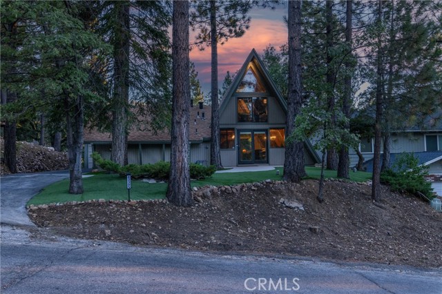 Detail Gallery Image 14 of 41 For 43305 Sand Canyon Rd, Big Bear Lake,  CA 92315 - 3 Beds | 1/1 Baths