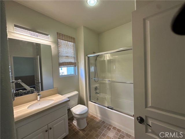Detail Gallery Image 13 of 22 For 351 Tall Oak, Irvine,  CA 92603 - 3 Beds | 2/1 Baths