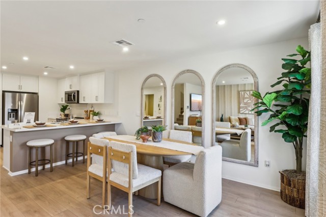Detail Gallery Image 7 of 24 For 6383 Sierra Vista Ln #3,  Fontana,  CA 92336 - 3 Beds | 2/1 Baths