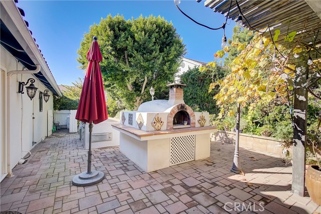 27 Misty Acres Road, Rolling Hills Estates, California 90274, 4 Bedrooms Bedrooms, ,3 BathroomsBathrooms,Residential,Sold,Misty Acres,SB21246271